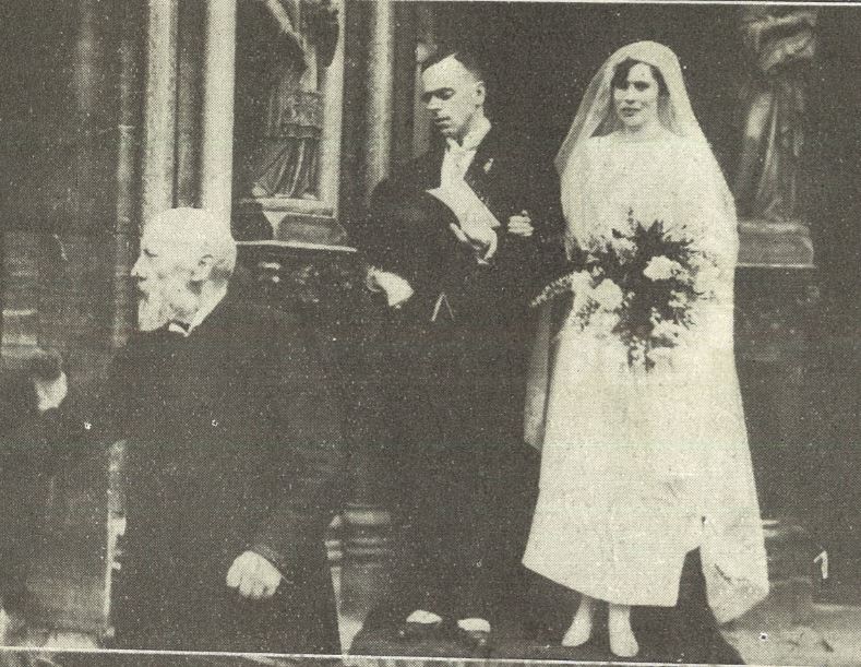 Nancy and her husband leaving the church<br><small><i>Supplement</i> to the <i>Cheltenham Chronicle</i> 2 November 1918</small>