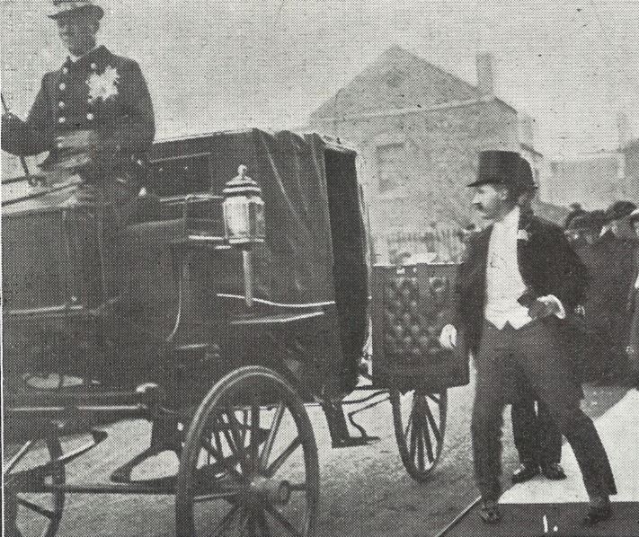 Reginald arriving at the Church for his wedding<br><small><i>Supplement</i> to the <i>Cheltenham Chronicle</i> 9 December 1911</small>