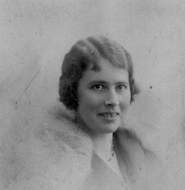 Nancy Lewis Grist - portrait