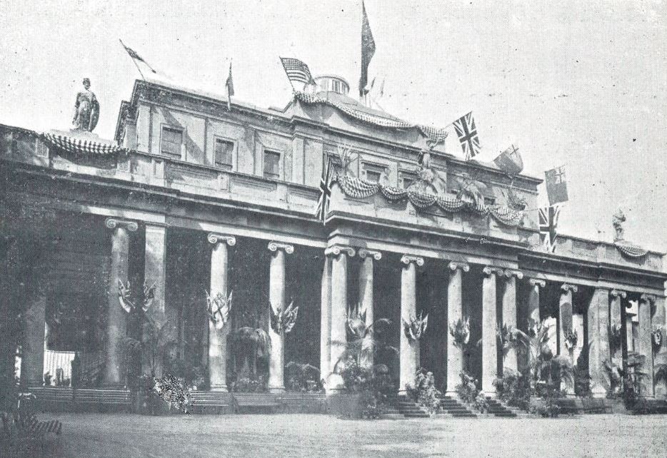 The Pump Room on 31 July 1901, waiting for the start of the annual Mayor's Garden Party.<br>The <i>Gloucester Citizen</i> noted that 'the band-stand and the pump-room where the guests<br>were received were tastefully decorated'.<br><small><i>Cheltenham Chronicle and Gloucestershire Graphic</i> 6 August 1901</small>