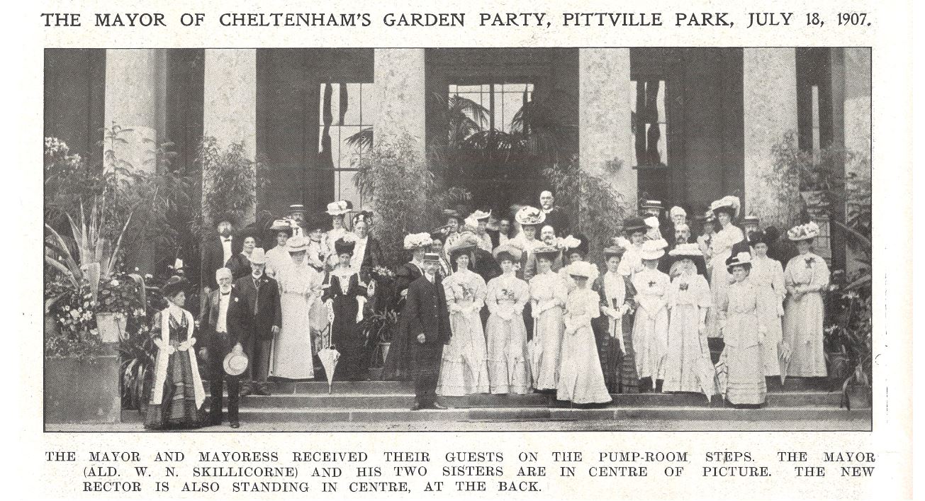 The Mayor (Alderman W. N. Skillicorne), his two sisters, and the cast<br><small><i>Cheltenham Chronicle and Gloucestershire Graphic</i> 27 July 1907</small>