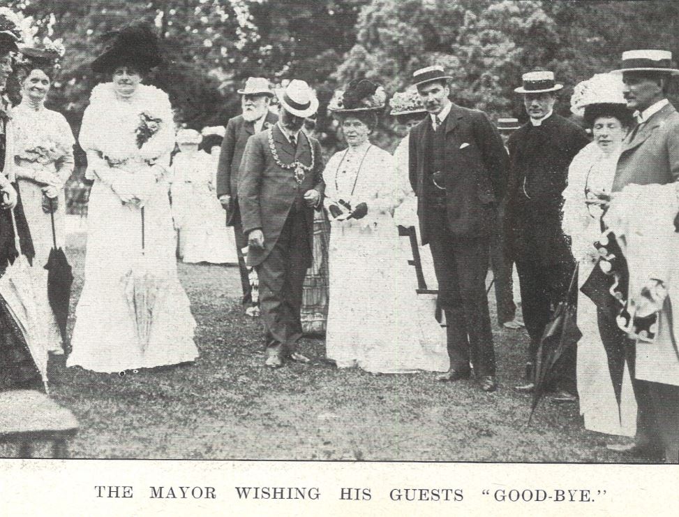 At the close of the 1908 Garden Party<br><small><i>Cheltenham Chronicle and Gloucestershire Graphic</i> 25 July 1908</small>