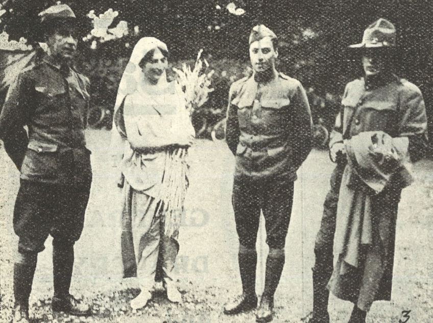 'Three American soldiers and a lady' (second from left)<br><small><i>Cheltenham Chronicle and Gloucestershire Graphic</i> 6 July 1918</small>