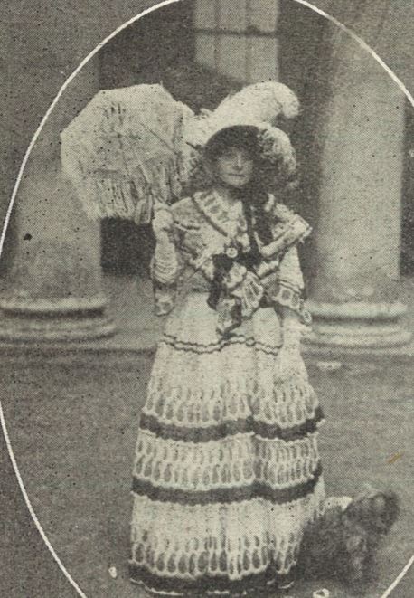 'Mrs. Boileau, as a 'visitor', won second prize for ladies' costumes'<br>At least the dog is behaving<br><small><i>Cheltenham Chronicle and Gloucestershire Graphic</i> 2 October 1920</small>